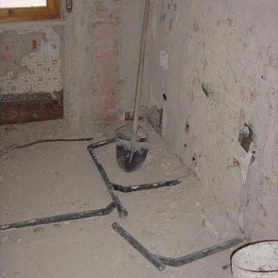 Ristrutturazione completa del bagno - demolizioni 