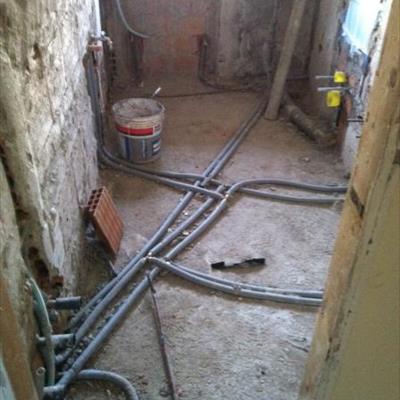 Ristrutturazione completa del bagno - nuovo impianto sanitario bagno 
