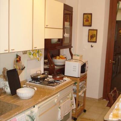Altre ristrutturazioni parziali: bagno, cucina, taverna;
manutenzioni ad impianti idrotermosanitario
ed elettrico - stato iniziale 