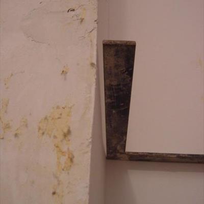 Altre ristrutturazioni parziali: bagno, cucina, taverna;
manutenzioni ad impianti idrotermosanitario
ed elettrico - verifica livelli pareti 