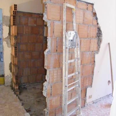 Ristrutturazione dell'appartamento in condominio e della singola unità immobiliare autonoma - nuove tramezze divisorie interne 