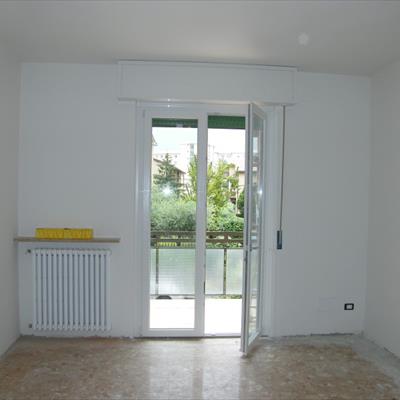 Ristrutturazione dell'appartamento in condominio e della singola unità immobiliare autonoma - serramento in pvc 