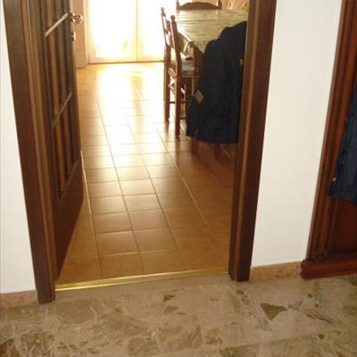 Altre ristrutturazioni parziali: bagno, cucina, taverna;
manutenzioni ad impianti idrotermosanitario
ed elettrico - stato iniziale 