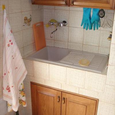 Altre ristrutturazioni parziali: bagno, cucina, taverna;
manutenzioni ad impianti idrotermosanitario
ed elettrico - stato iniziale 