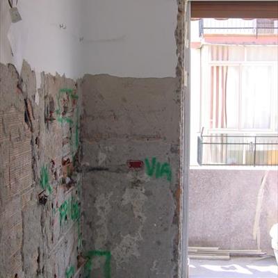 Altre ristrutturazioni parziali: bagno, cucina, taverna;
manutenzioni ad impianti idrotermosanitario
ed elettrico - demolizioni rivestimenti 