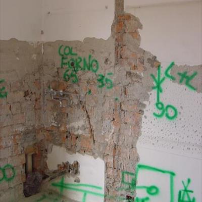Altre ristrutturazioni parziali: bagno, cucina, taverna;
manutenzioni ad impianti idrotermosanitario
ed elettrico - demolizioni 