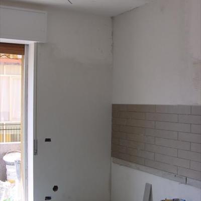 Altre ristrutturazioni parziali: bagno, cucina, taverna;
manutenzioni ad impianti idrotermosanitario
ed elettrico - lisciature e posa nuovo rivestimento cucina 